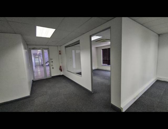 INDUSTRIAL PROPERTY TO RENT IN LINBRO PARK